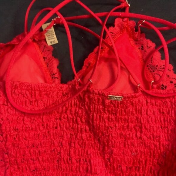 Victoria's Secret PINK Brand Red Lace Bralette Size Small - Picture 4 of 4